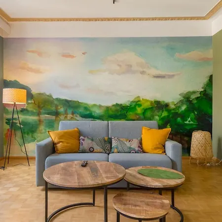 Travel Homes - The Wooden, Spacieux & Bon Quartier *